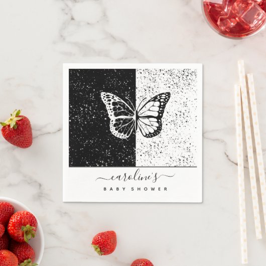 黒エレガントと白の蝶の赤ちゃんシャワー点々のある スタンダードカクテルナプキン (インサイチュ)