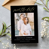 黒エレガントと金ゴールドのスクリプト写真の日付の保存 箔招待状