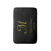 黒エレガントと金ゴールドモノグラム名Newlyweds バスマット (正面縦)