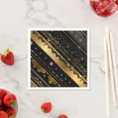 黒エレガントと金ゴールド対角ストライプの スタンダードカクテルナプキン (インサイチュ)