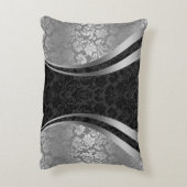 黒エレガントと銀のグレーのフローラダマスク アクセントクッション (裏面(縦))