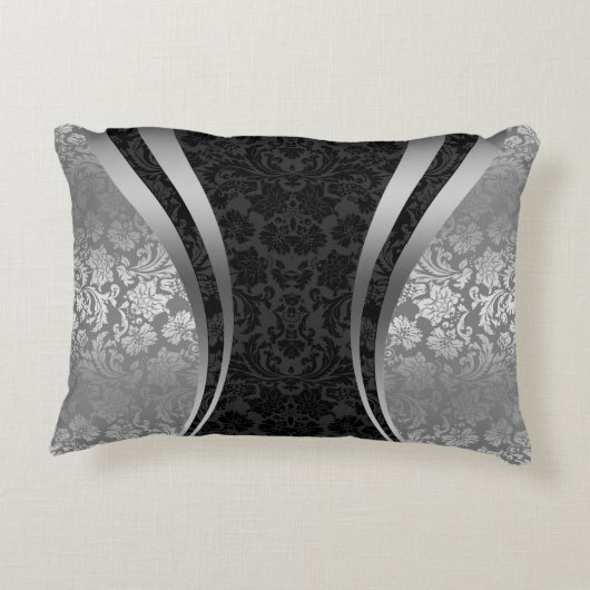 黒エレガントと銀のグレーのフローラダマスク アクセントクッション (裏面)
