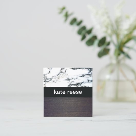 黒エレガントスタイリッシュ白の大理石材 スクエア名刺 (スタンド正面)