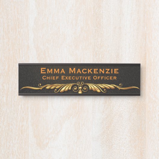 黒エレガントモダンと金ゴールドのドアの看板 サインプレート (正面)