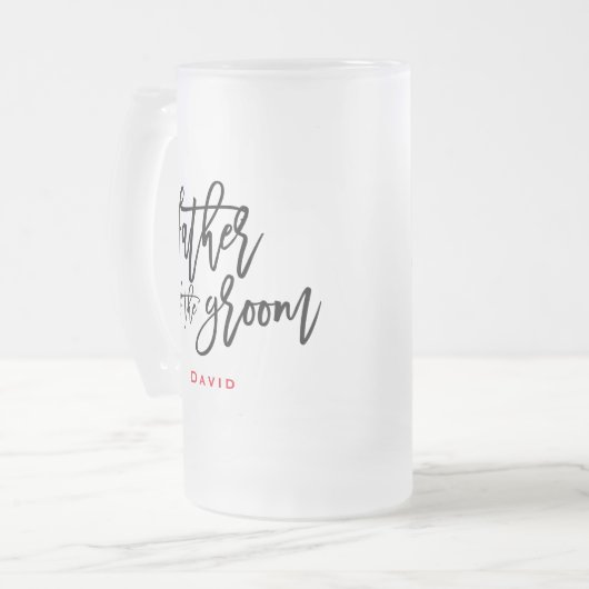 黒エレガント文字の花婿の父の名前の贈り物 フロストグラスビールジョッキ (正面左)