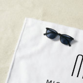 黒エレガント白モノグラムの ビーチタオル (インサイチュ)