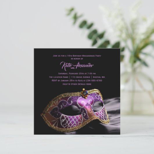 黒エレガント紫色の甘い16マスカレードパーティー 招待状 (スタンド正面)