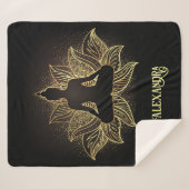 黒エレガント金ゴールド仏蓮花瞑想 シェルパブランケット (正面(横))