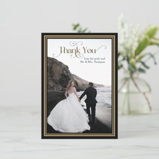 黒エレガント金ゴールド華美タイポグラフィ結婚の サンキューカード (スタンド正面)