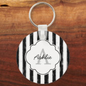 黒カジュアル絵を描ストライプ文字 キーホルダー (正面)