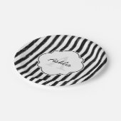 黒カジュアル絵を描ストライプ文字 ペーパープレート (アングル)