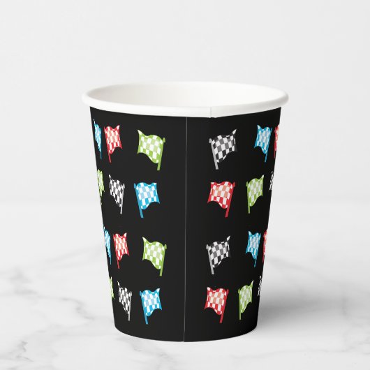 黒カラフル誕生日会のレーシングフラッグ 紙コップ (右)