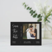 黒シンプル白フォトQRコード日付の保存 ポストカード (スタンド正面)