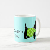 黒スコットドググリーンブルーパーソナライズされた名 コーヒーマグカップ (正面右)