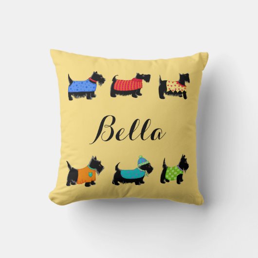 黒スコットドッグ名パーソナライズされた飾 クッション (正面)