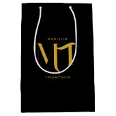 黒スタイリッシュと金ゴールドモノグラムのイニシャル文字 ミディアムペーパーバッグ (正面)