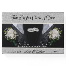 黒タキシスとリングや輪ゲイ結婚の2つのルーム