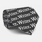 黒ネクタイの上のWriter白文字 ネクタイ (ロール)