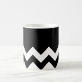 黒パターン黒及び白ジグザグ形 コーヒーマグカップ (中央)