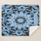 黒パーソナライズされたとライトブルーのフローラ曼荼羅 シェルパブランケット (正面(横))