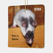 黒パーソナライズされたと白の仮面ペット セラミックオーナメント (左)