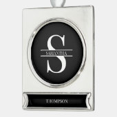 黒パーソナライズされたエレガントと白のモノグラム名 シルバープレートバナーオーナメント (左)