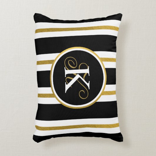 黒パーソナライズされたエレガント&金ゴールドストライプモノグラム アクセントクッション (正面(垂直))