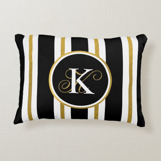 黒パーソナライズされたエレガント&金ゴールドストライプモノグラム アクセントクッション (裏面)