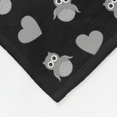 黒パーソナライズされたフクロウハート フリースブランケット (角)