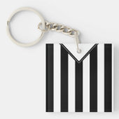 黒パーソナライズされた白サッカーストライプジャージー キーホルダー (正面)
