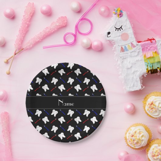 黒パーソナライズされた筆と歯のパターンの名前 ペーパープレート (パーティー)