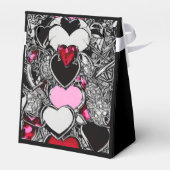 黒パーソナライズされた色と赤いハートのお気に入り フェイバーボックス (裏面サイド)