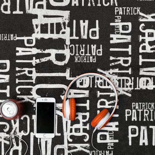 黒パーソナライズされた色のパターンタイポグラフィ名 ビーチタオル