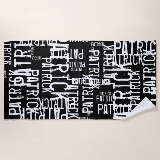 黒パーソナライズされた色のパターンタイポグラフィ名 ビーチタオル (正面)