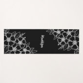 黒パーソナライズされた花 ヨガマット (正面(横))