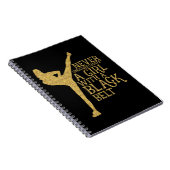 黒ベルトの贈り物を持つ女の子を決して過小評価しない  ノートブック (右側)