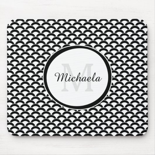 黒モダンと白のホタテのモノグラムと名前 マウスパッド (正面)