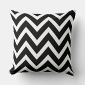 黒モダンと白の山形ストライプ クッション (正面)