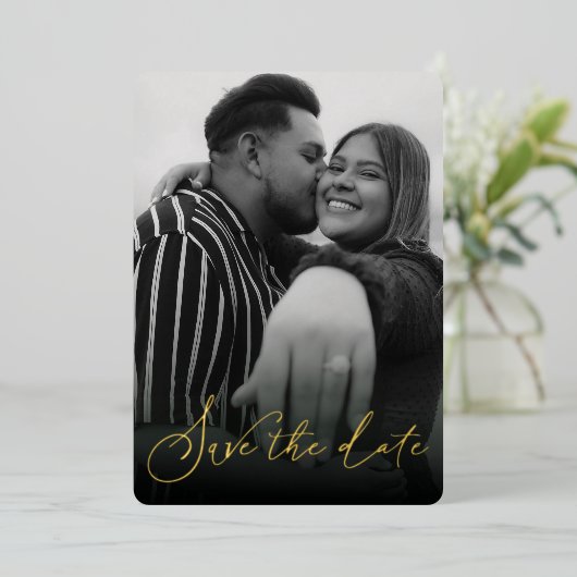 黒モダンと白の日付の保存 箔招待状 (立ち正面)