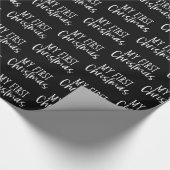 黒モダンと白の私の初めてのクリスマスギフト ラッピングペーパー (角)