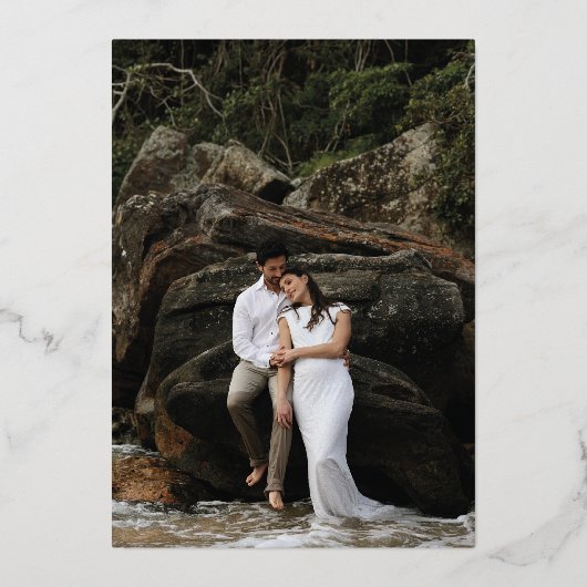 黒モダンはっきりしたの大きな日付日付を保存 箔招待状 (裏面)