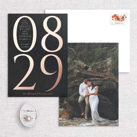 黒モダンはっきりしたの大きな日付日付を保存 箔招待状