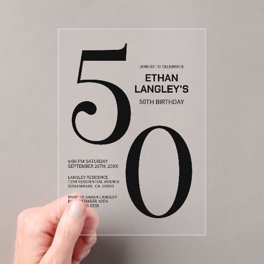 黒モダンはっきりした文字50th誕生日パーティー アクリル招待状 (インサイチュ (ポータブル))