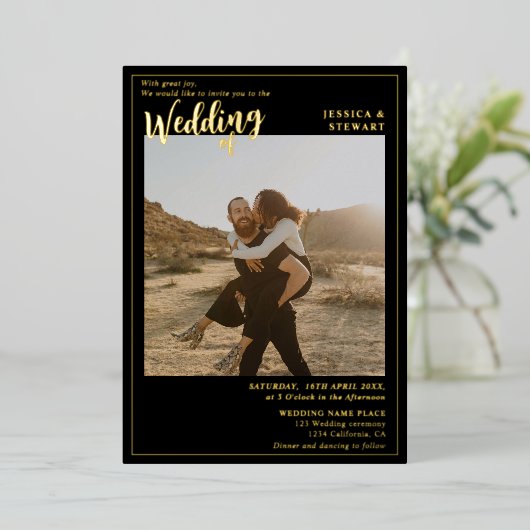 黒モダンはっきりした結婚字の写真 箔招待状 (立ち正面)