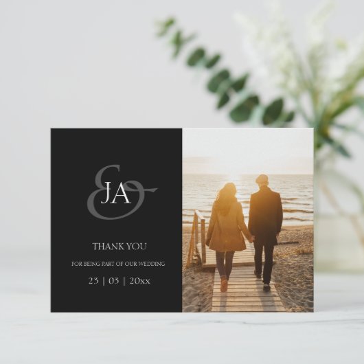 黒モダンイニシャル写真結婚の感謝 (スタンド正面)
