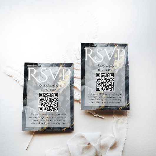 黒モダンエレガントと金ゴールド結婚の 出欠カード