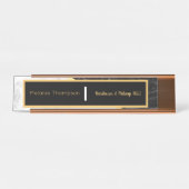 黒モダンエレガントトレンディー白大理石スクリプト デスクネームプレート (正面)