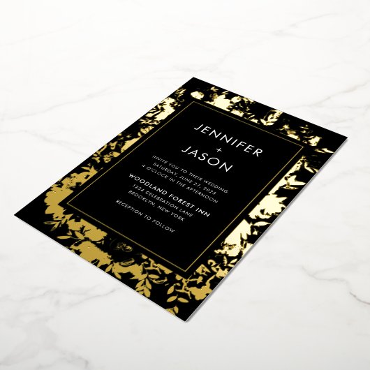 黒モダンエレガント金ゴールドフローラ結婚の 箔招待状 (回転した状態)