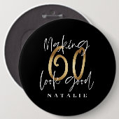 黒モダンスタイリッシュと金ゴールド60歳の誕生日 缶バッジ (正面&裏面)