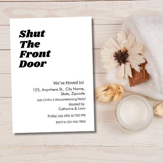 黒モダンタイポグラフィおもしろい引っ越し祝いパーティーパーティー 招待状